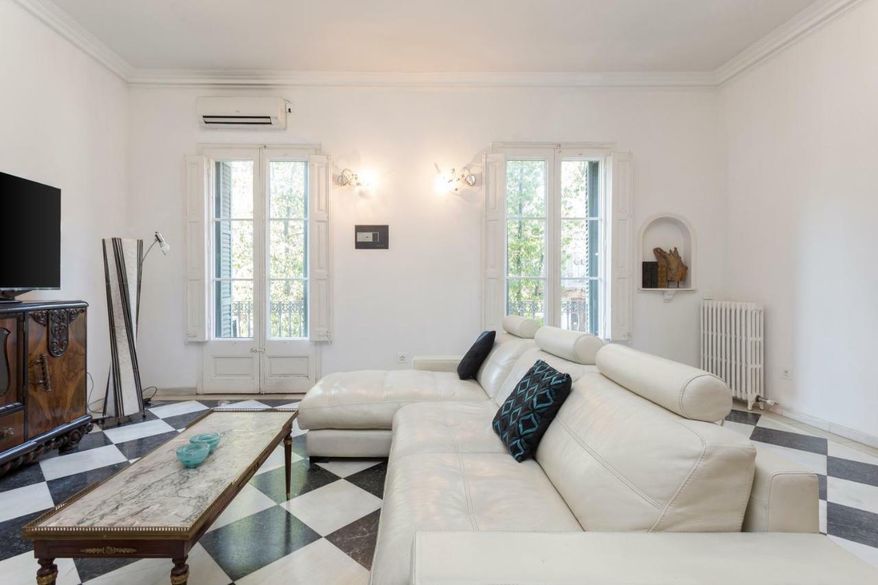 1229 - Awesome City Center Apartment With Terrace Barcelona Eksteriør billede