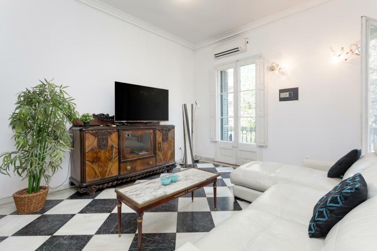 1229 - Awesome City Center Apartment With Terrace Barcelona Eksteriør billede