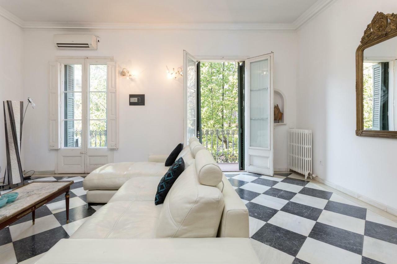 1229 - Awesome City Center Apartment With Terrace Barcelona Eksteriør billede
